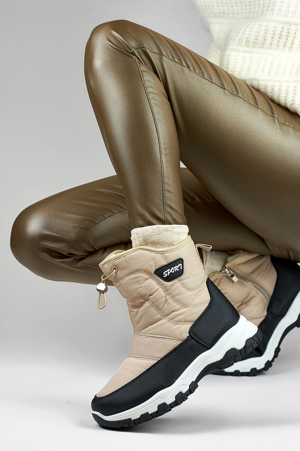 Snow boots model 191277